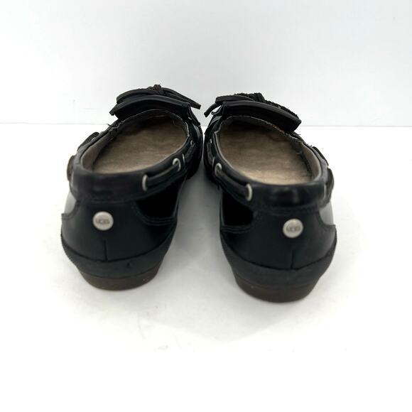 UGG Australia Ashdale women's shearling lined duck shoes. Designer - Picture 4 of 10